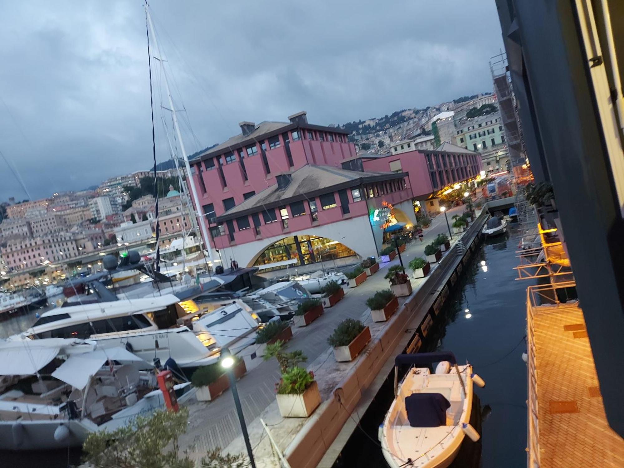 Appartamento Sul Mare Kate Genua Exterior foto